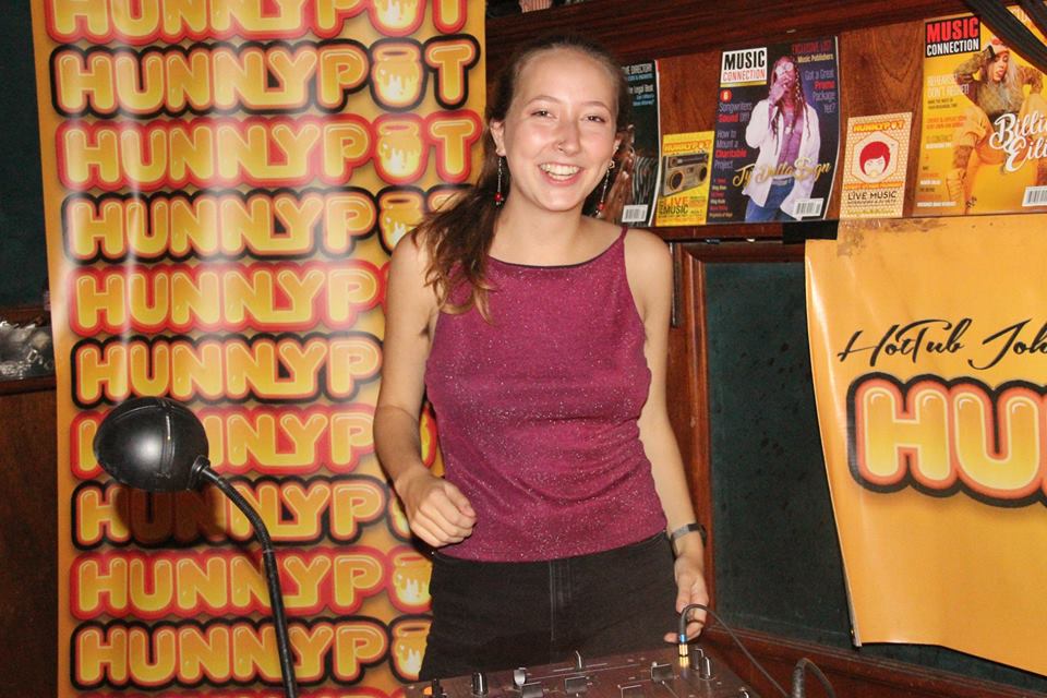 Hunnypot Live 398VeronicaIrwin