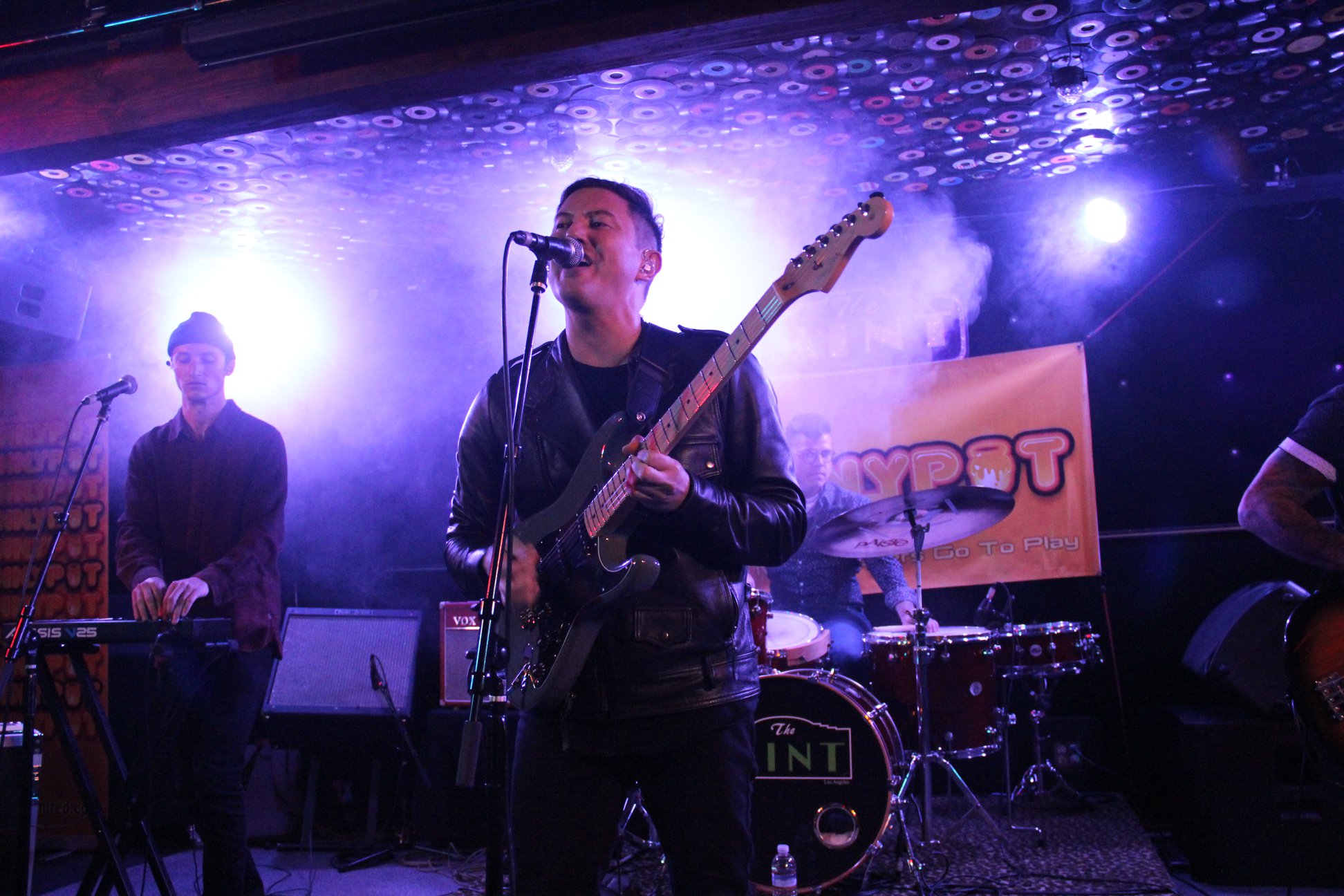 TheEiffles Live